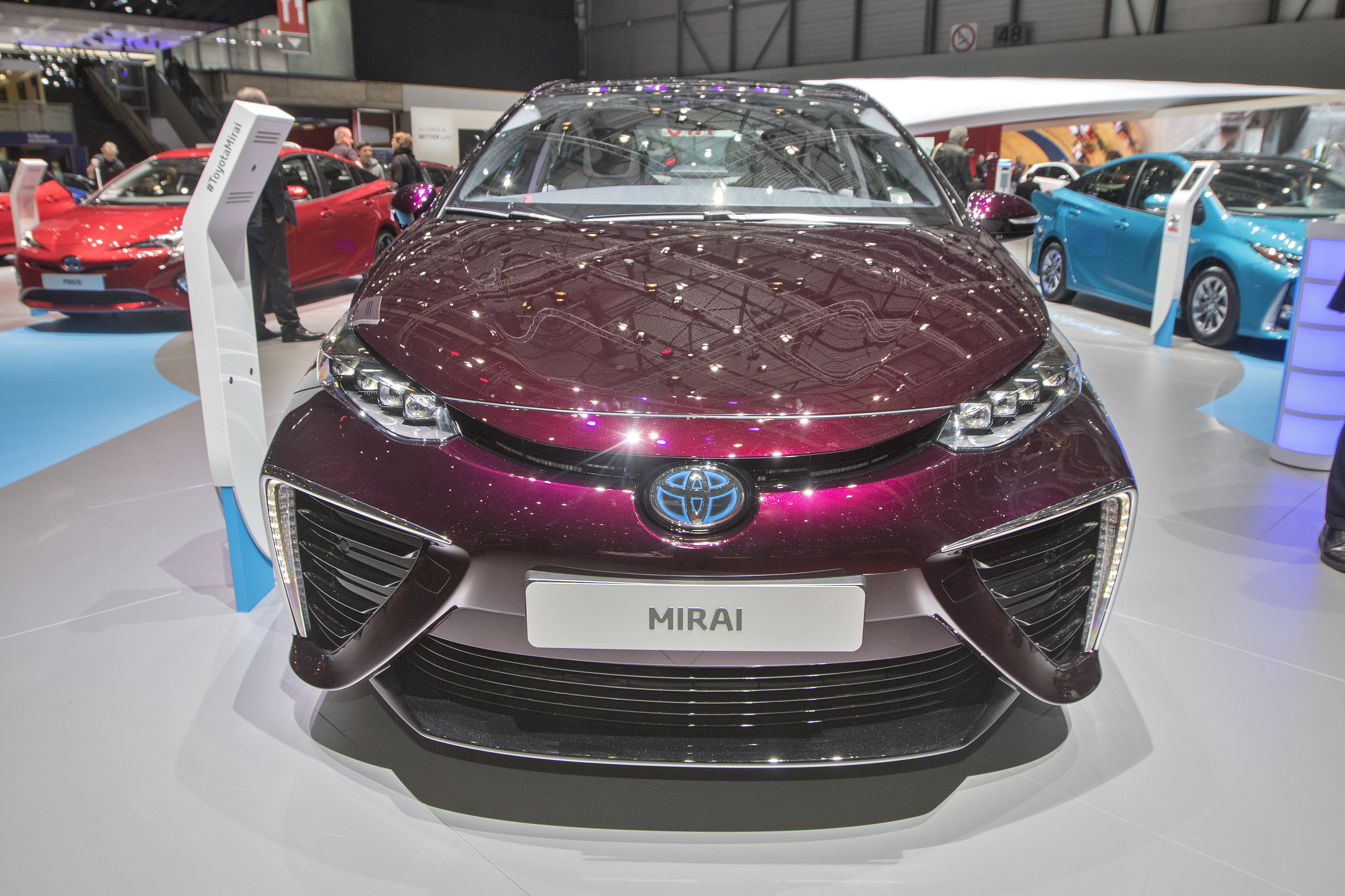 Toyota pronta a condividere 24mila brevetti sull’elettrificazione dell’auto