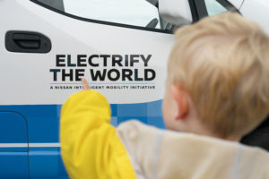 Nissan e-NV200 concept furgone gelati electrify the world bambino