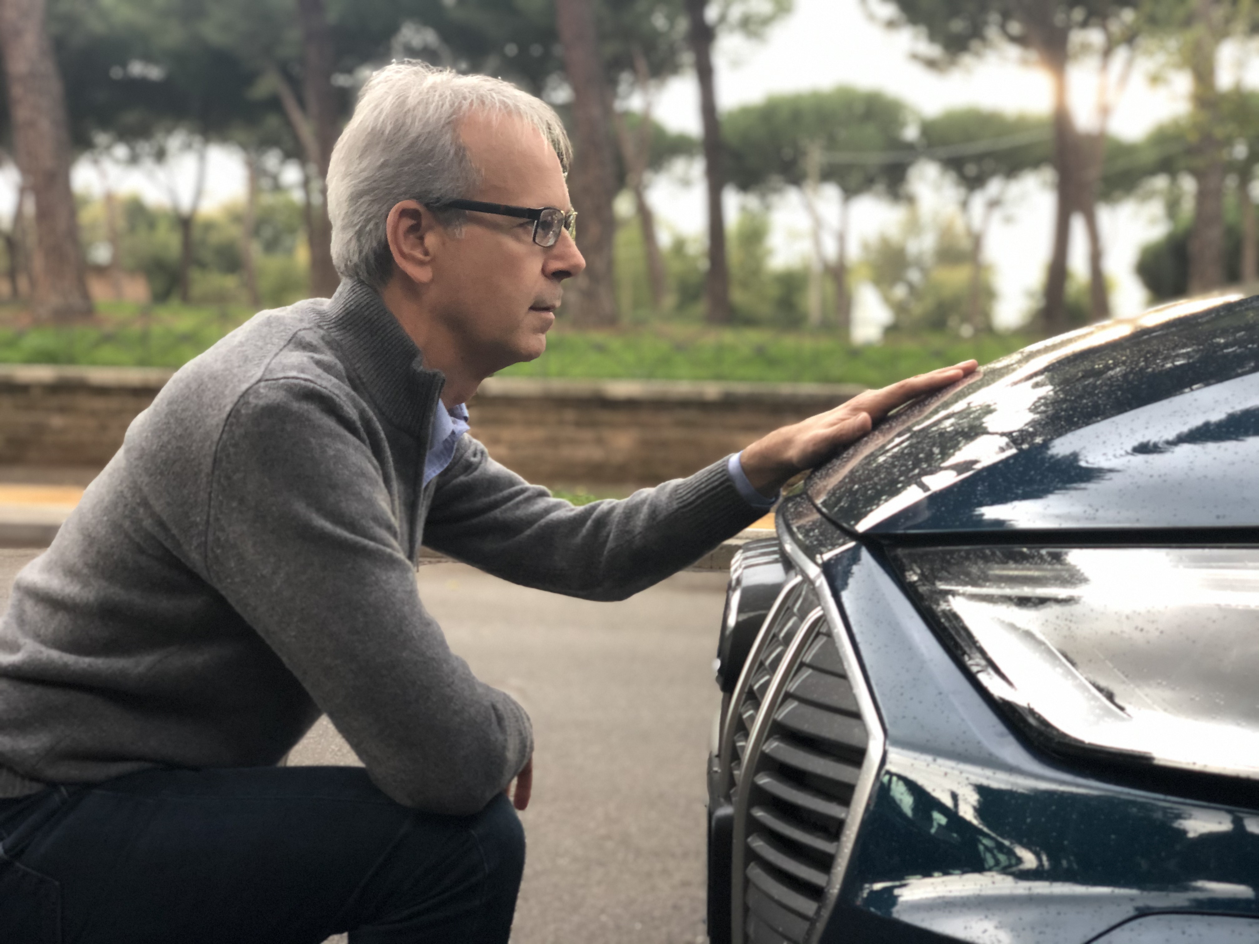 Audi e-tron elettrica, dal deserto di Abu Dhabi alla pioggia di Roma – la mia prova faccia a faccia