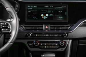 Kia Niro Hybrid display con flussi energia ibrido