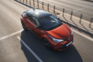 Toyota C-HR vista dall'alto