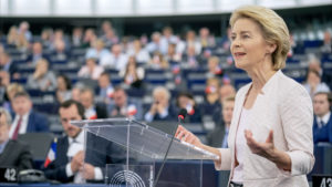 Presidente Commissione Europea Ursula Von der Leyen