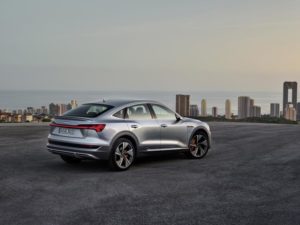 Audi e-tron sportback posteriore tre quarti