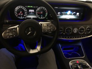 Mercedes 560e EQ Power interno cruscotto