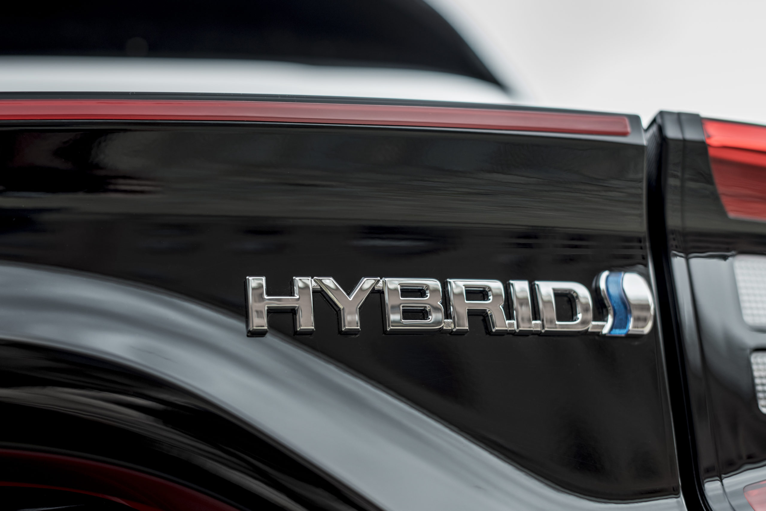 Scritta Hybrid Toyota Yaris
