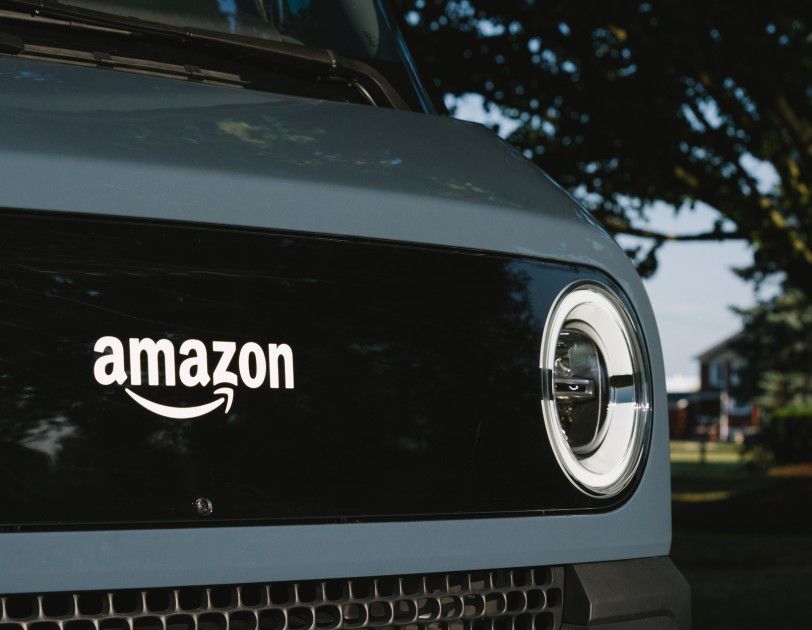 Amazon furgone elettrico Rivian