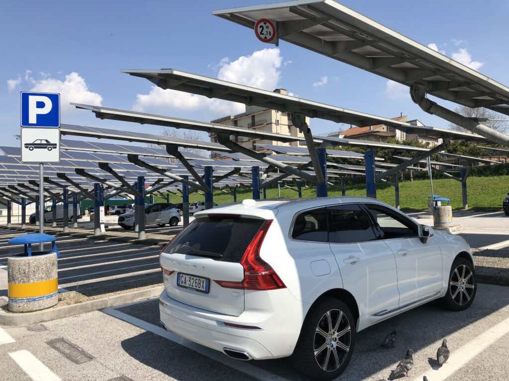 Volvo XC60 T6 plug-in posteriore