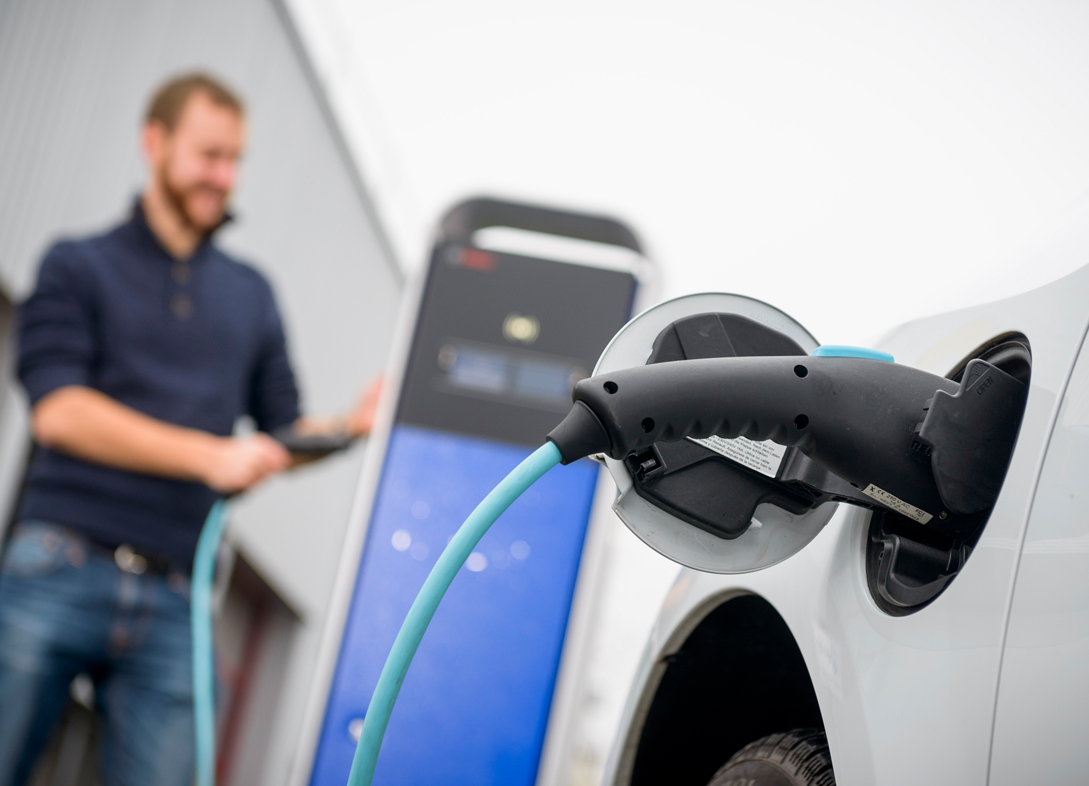 Bosch punta su elettromobilità, idrogeno e internet delle cose
