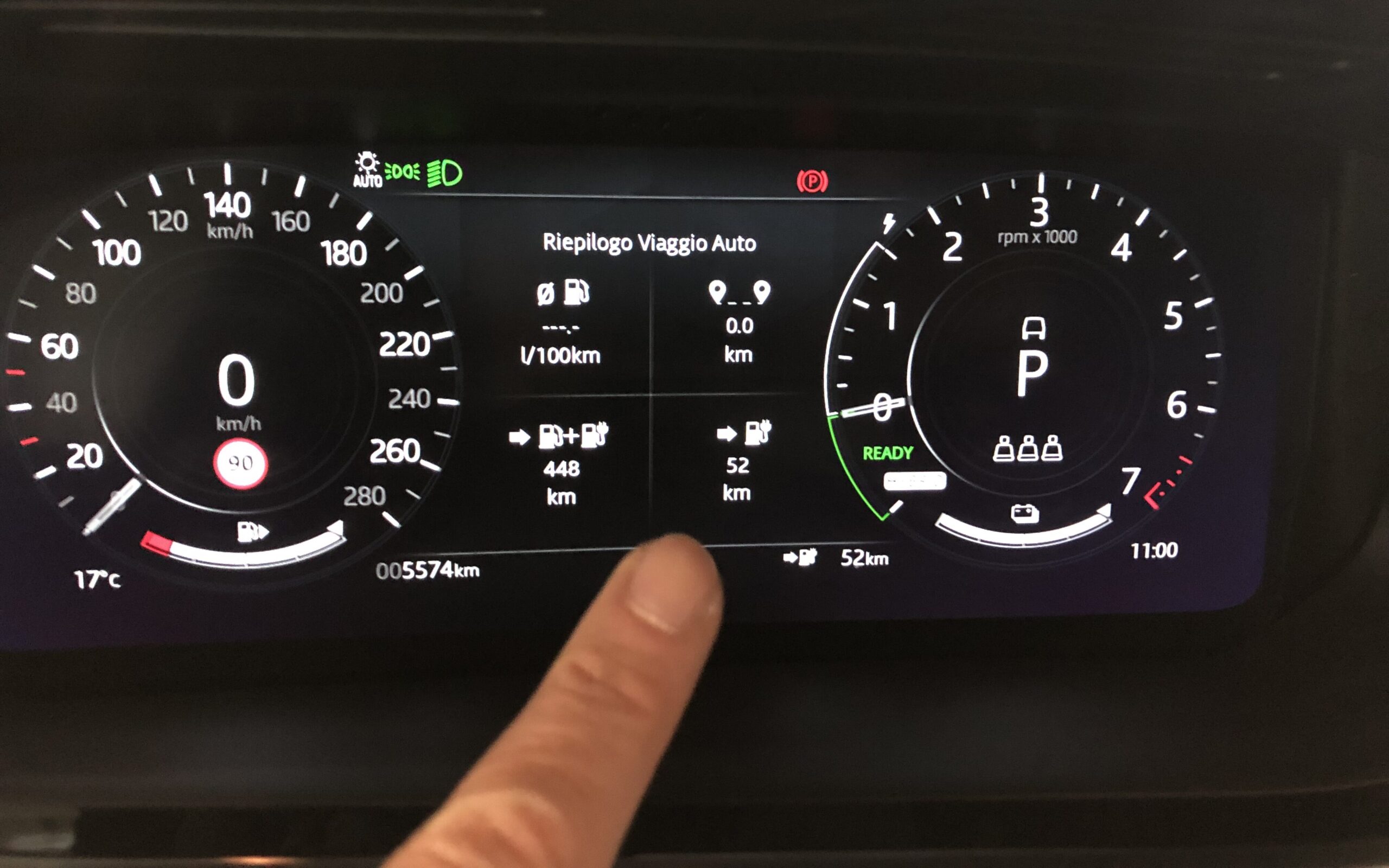 Range Rover Evoque indicazione autonomia elettrica