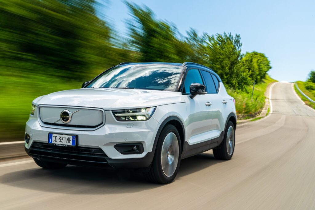 Volvo XC40 elettrica