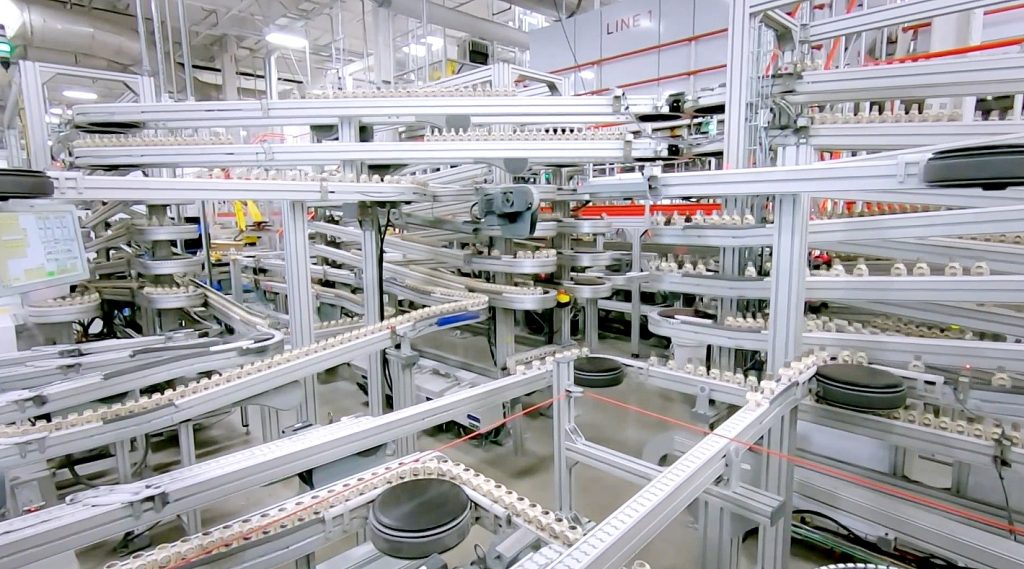 Assemblaggio batterie Gigafactory Tesla