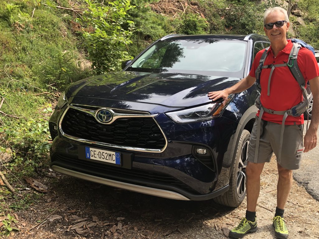 Fabio Orecchini con Toyota Highlander Dolomiti