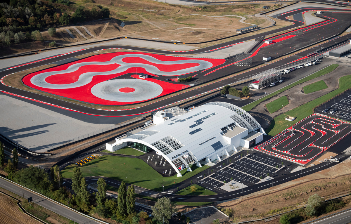 Porsche Franciacorta vista aerea