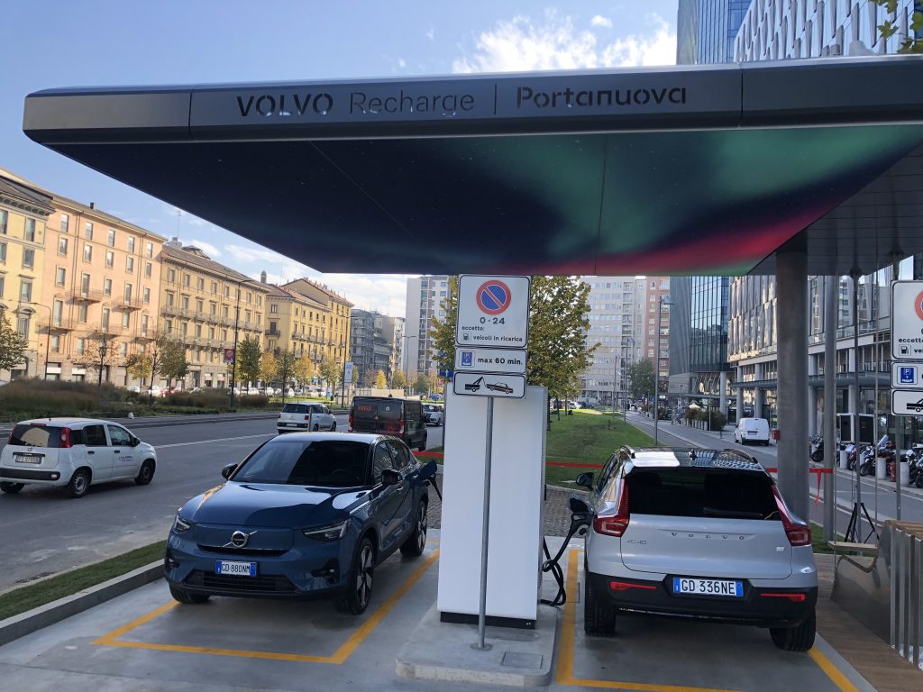 Volvo recharge stazione Porta Nuova