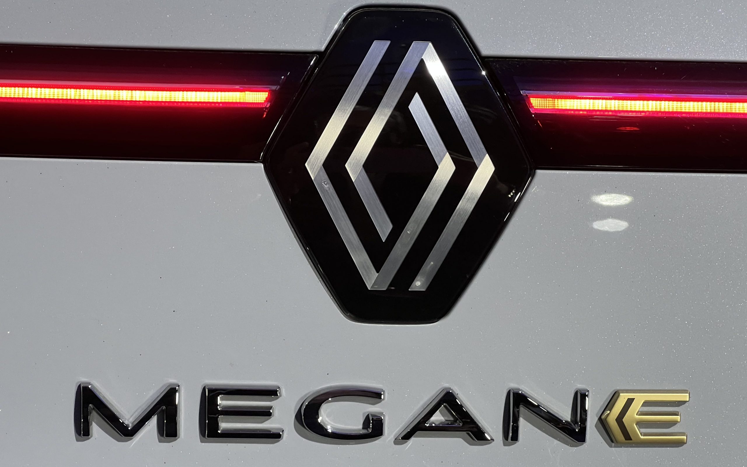 Logo Megane e-Tech