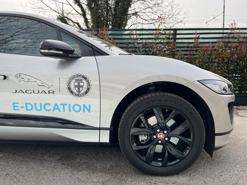 E-ducation auto Jaguar
