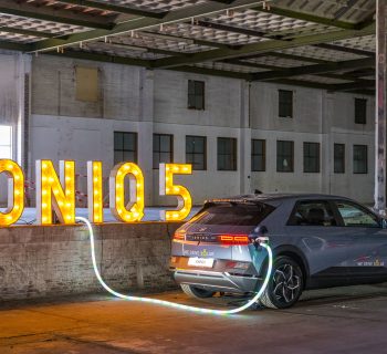 Hyundai Ioniq 5, prima mondiale del vehicle-to-grid su larga scala a Utrecht
