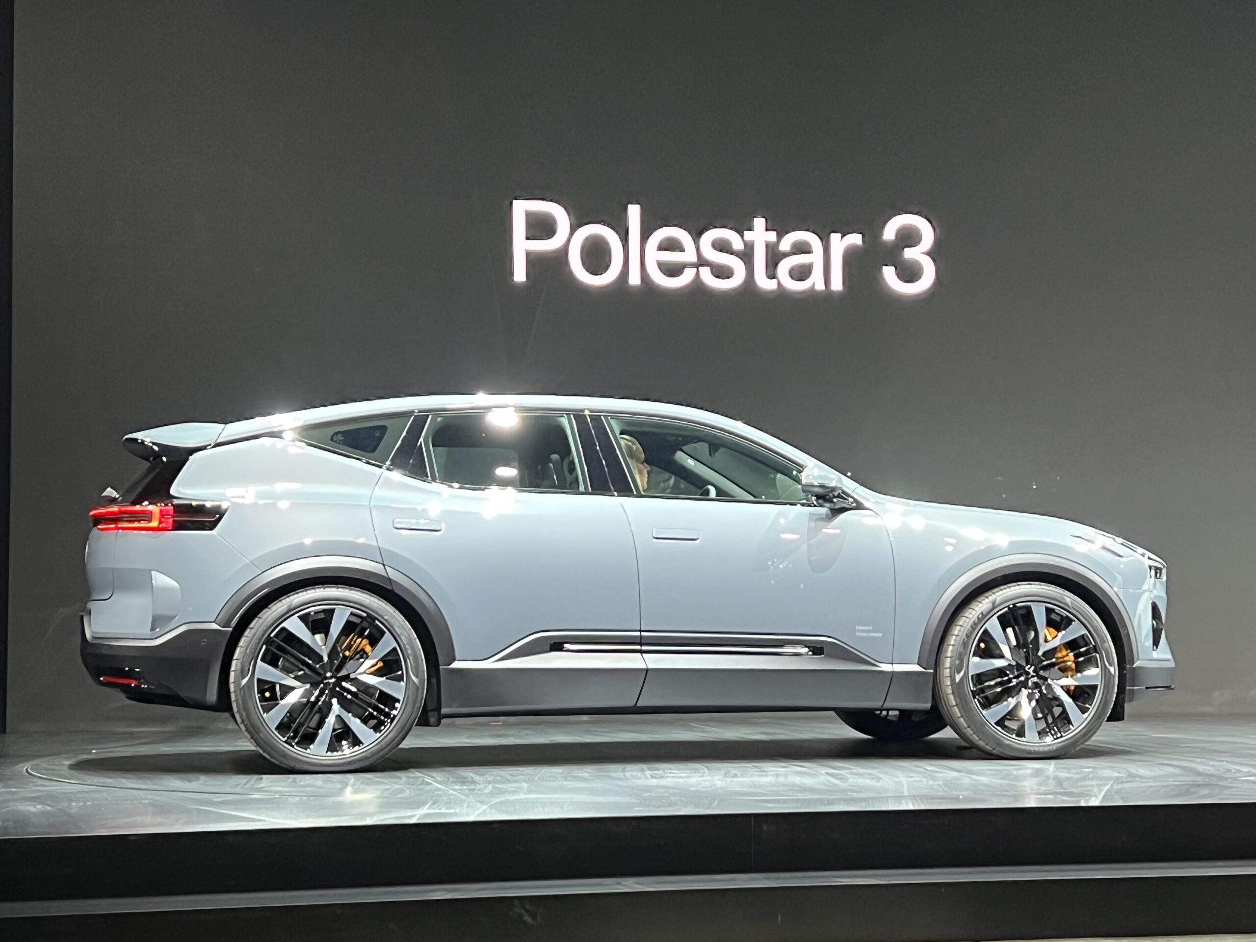 Polestar 3 profilo