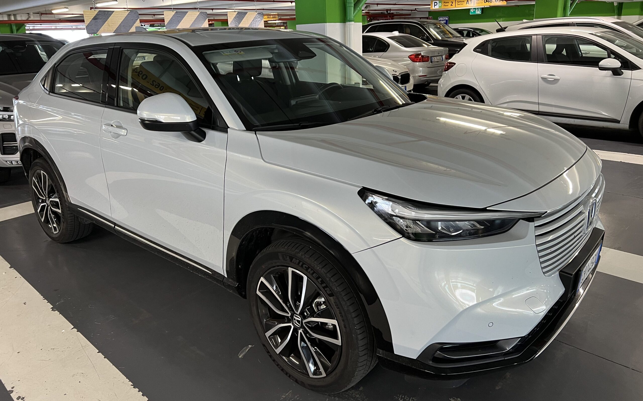 Honda HR-V tra quarti avanti