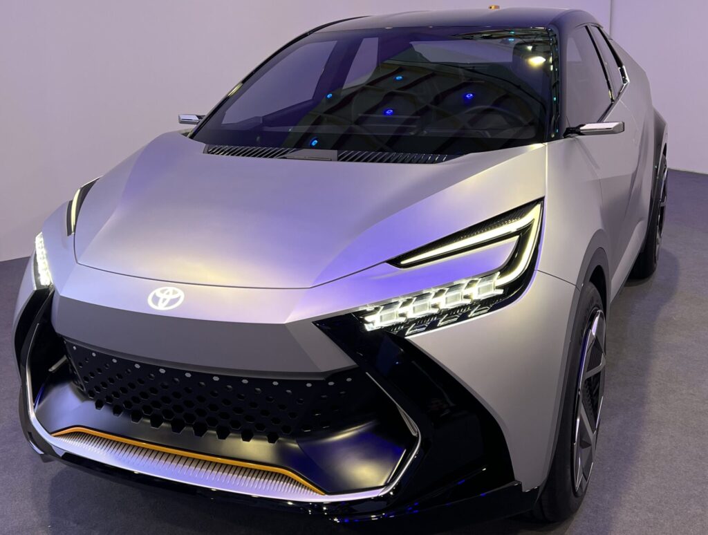 Toyota C-HR Prologue frontale hammerhead