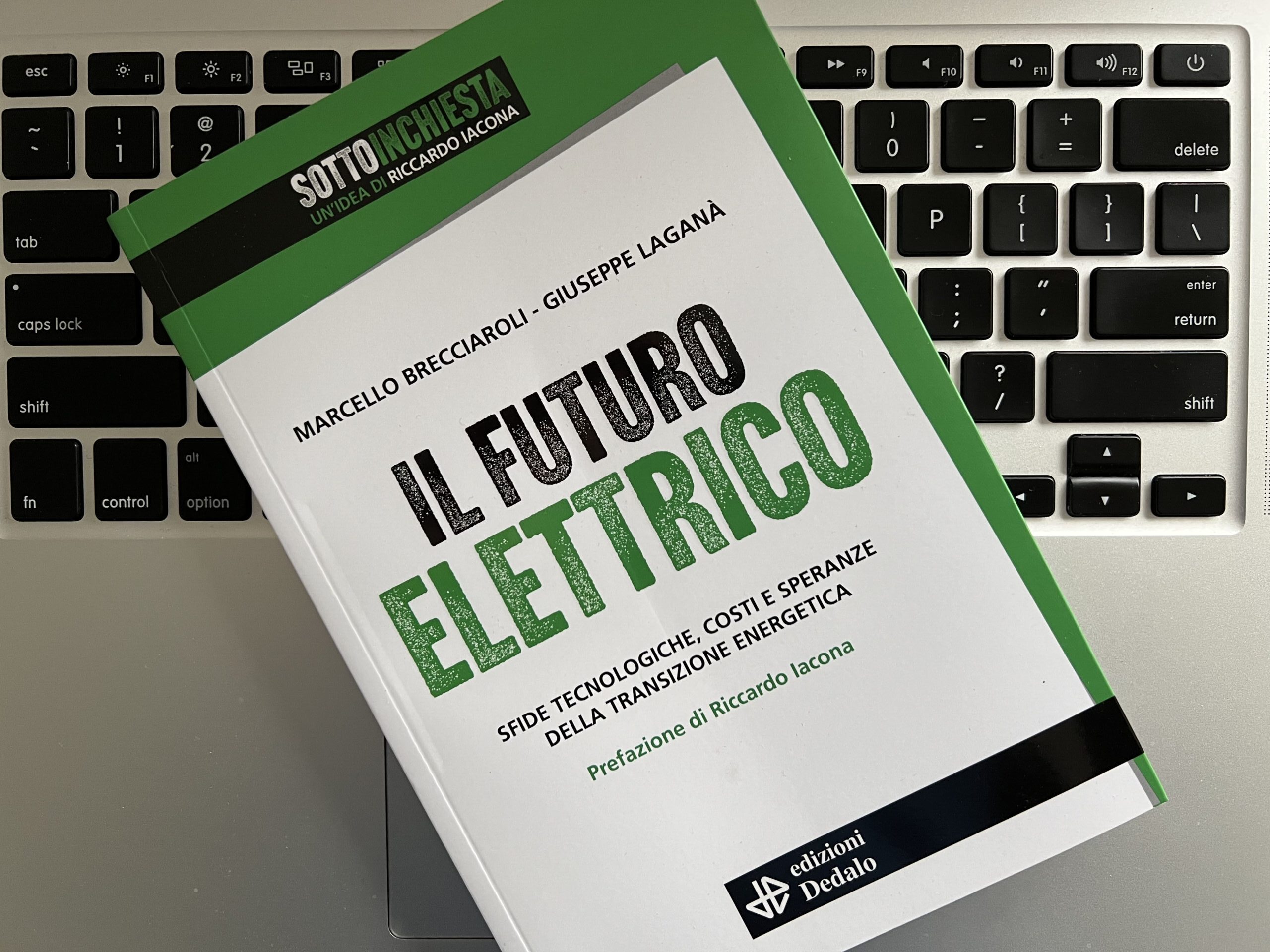 Libro futuro elettrico