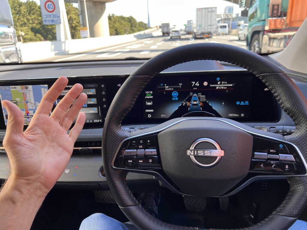 Senza mani sul volante Nissan Ariya Propilot Tokyo