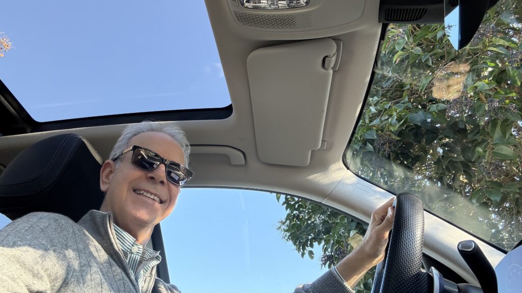 Mercedes GLE 450d interni prova tetto panoramico