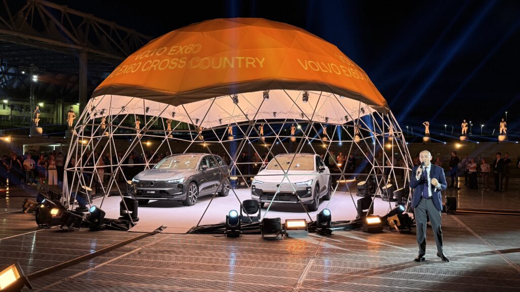 Volvo EX60 Stadio dei marmi presentazione Crisci