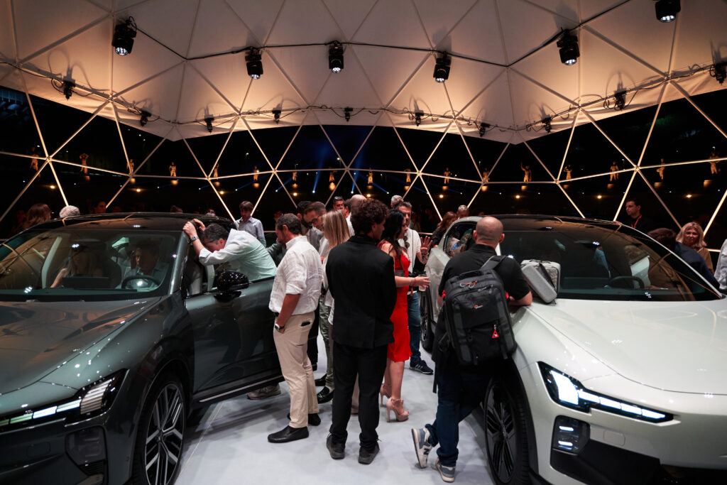 Pubblico EX60 Volvo Stadio dei Marmi